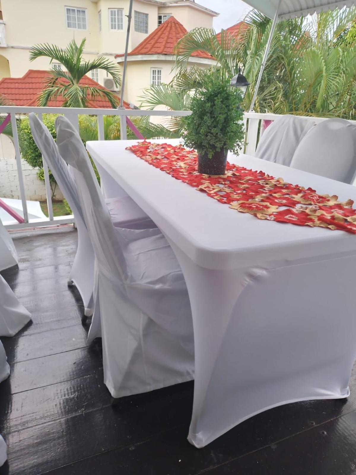 Pink Hibiscus Bed And Breakfast Montego Bay Ngoại thất bức ảnh